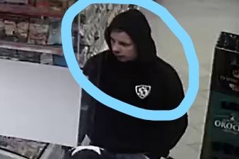 Znasz go? Jest poszukiwany w sprawie pobicia