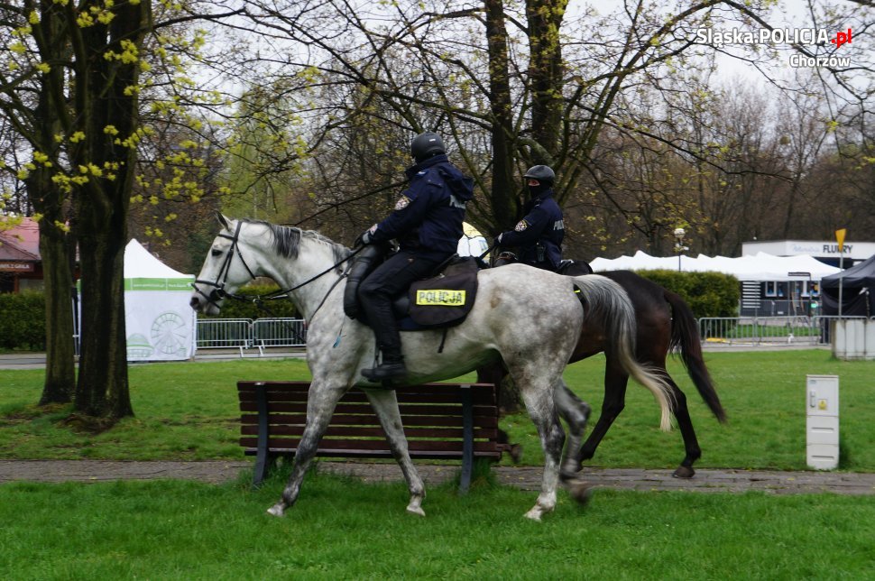Chorzowscy policjanci zabezpieczali Mistrzostwa Świata Sztafet na Stadionie Śląskim