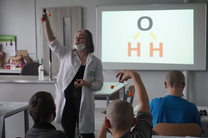 Zabawa z chemią
