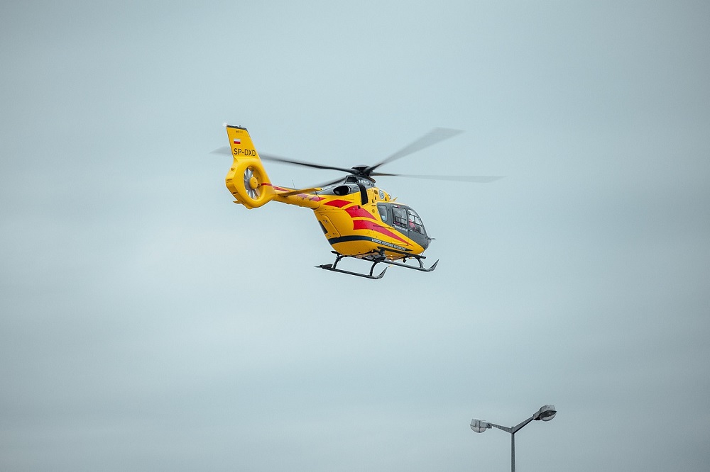 Tragiczny wypadek na DK 81! Trzy osoby poszkodowane. Mężczyzna stracił rękę