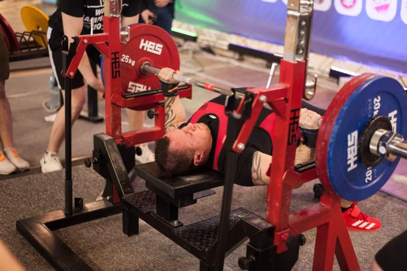 Żorzanin z rekordem Polski w wyciskaniu sztangi!