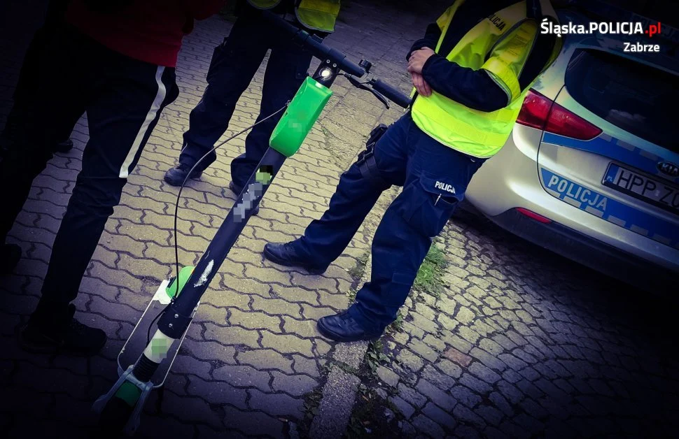 Uderzył głową o asfalt. Jechał hulajnogą elektryczną mając prawie 2 promile