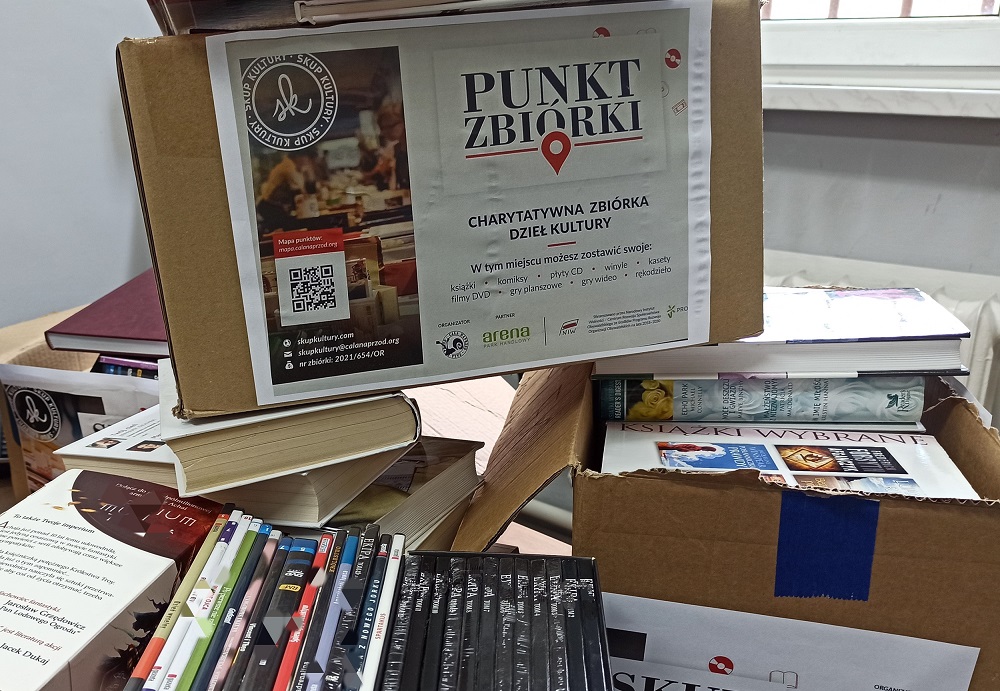 Zakład Karny w Zabrzu wspiera niepełnosprawnych. Zebrano setki książek na cel charytatywny