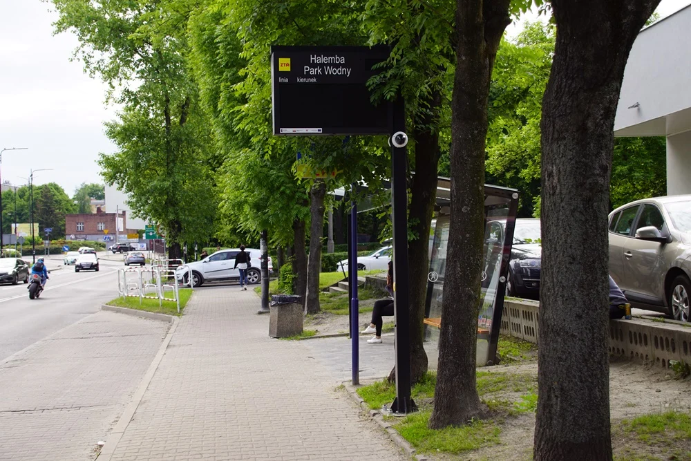 Więcej elektronicznych tablic ZTM do użytku pasażerów. Dwie stanęły w Rudzie Śląskiej