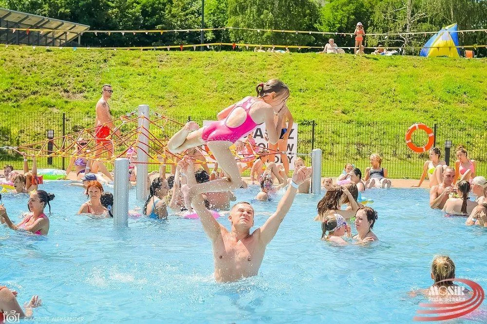 Basen letni w Nowym Bytomiu 8