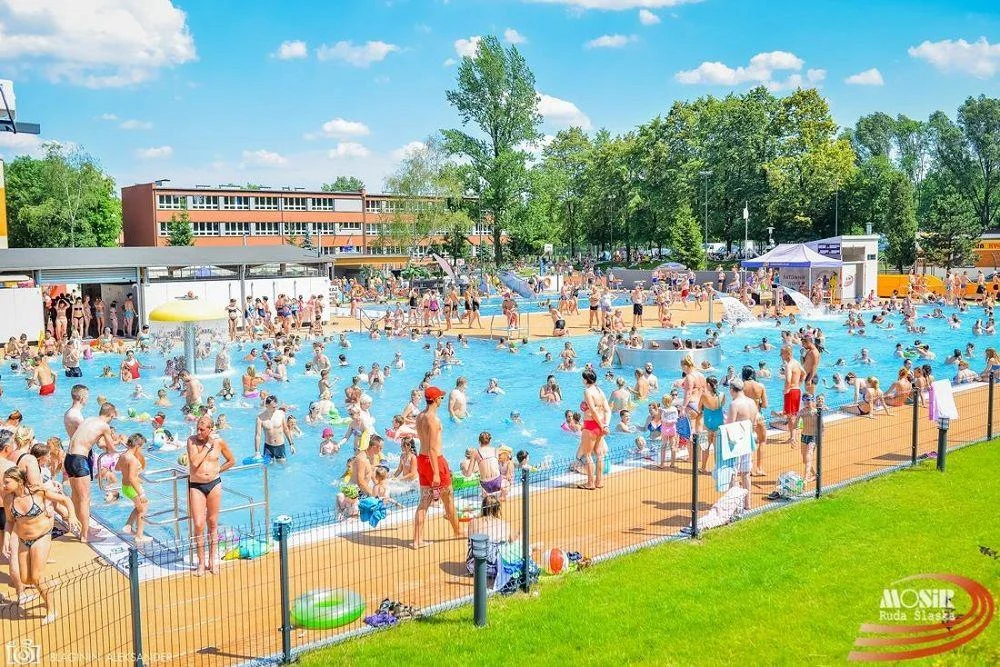 Basen letni w Nowym Bytomiu 9
