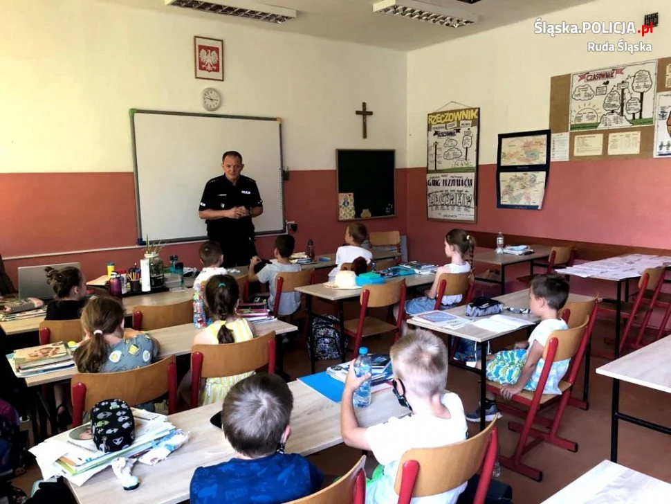 Przedwakacyjny cykl spotkań z dziećmi w ramach programu "Bezpieczne wakacje"