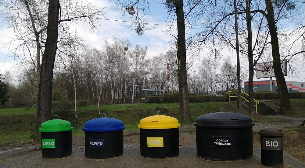 Przybywa pojemników półpodziemnych