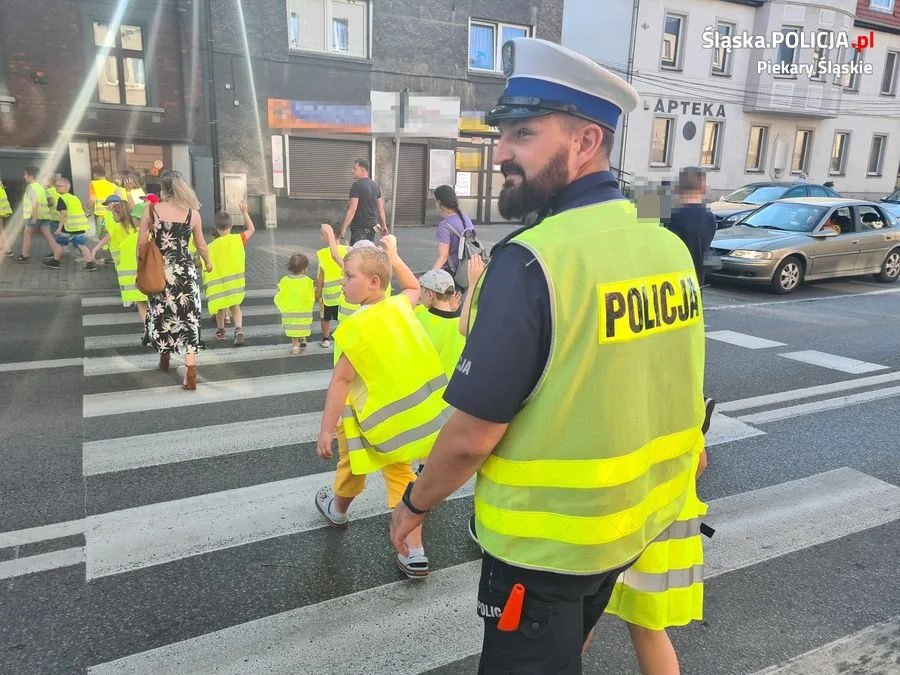 Piknik bezpieczeństwa 2021 z udziałem piekarskich policjantów