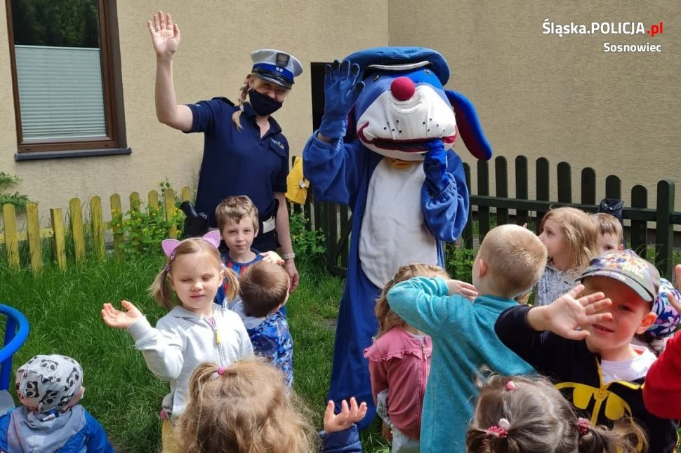 Policjanci spotkali się z najmłodszymi w Dniu Dziecka
