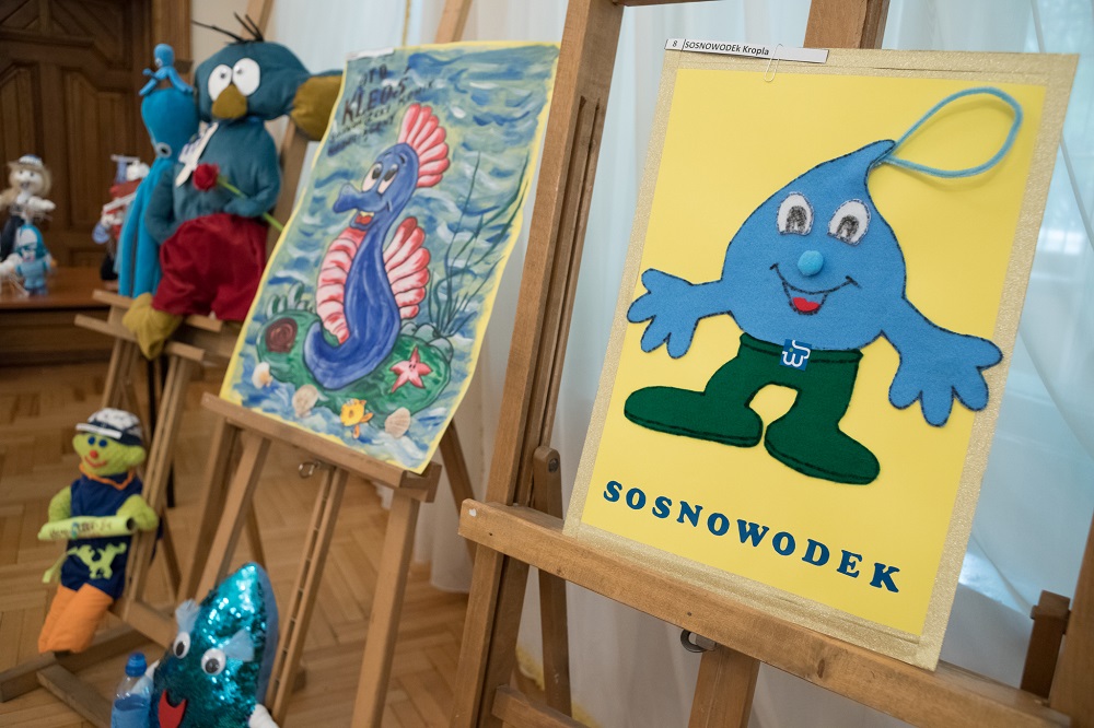 Wodociągi mają swoją maskotkę - Sosnowodek nowym pluszowym ambasadorem
