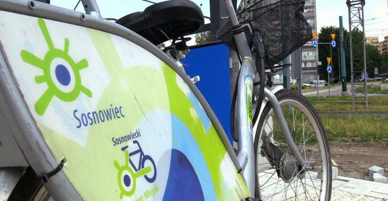 To już plaga! Rowery miejskie w Sosnowcu porzucane byle gdzie. A niektóre giną na zawsze!