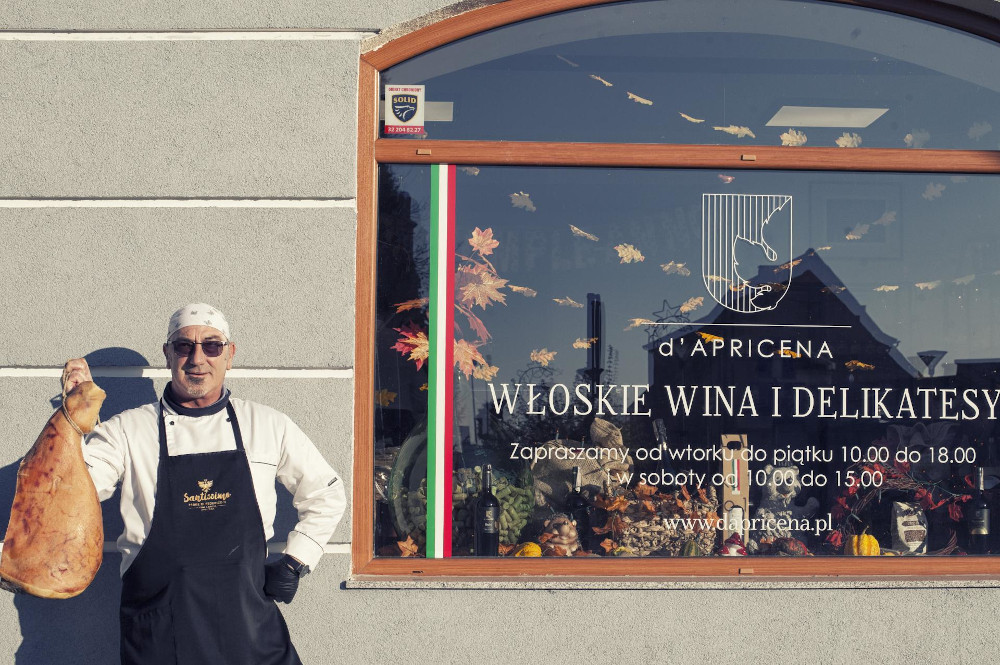 Sklep internetowy z włoskimi przysmakami - wino, sery i wędliny na wyciągnięcie ręki