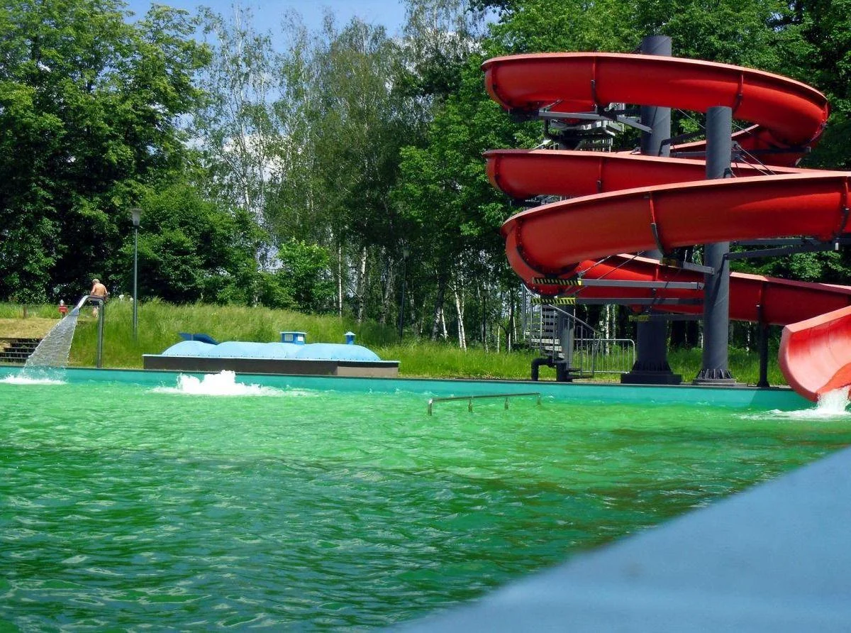 Kiedy otwarcie basenu na "Skałce"? Od kilku tygodni trwają przygotowania do sezonu