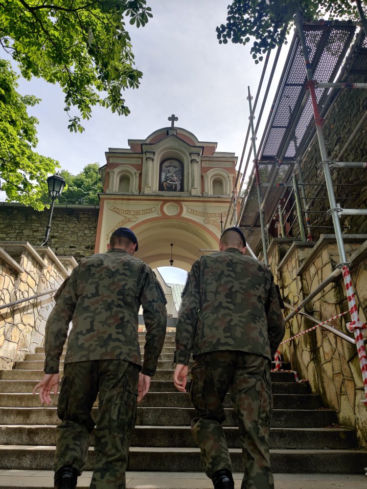 Powstańczym szlakiem z mundurowymi z "Reja"