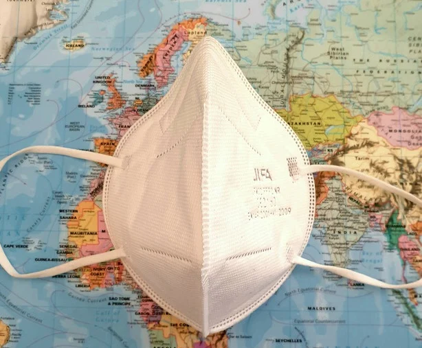 Polacy mogą podróżować do Hiszpanii bez dokumentów potwierdzających brak Covid-19