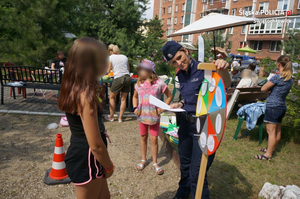 "Kręci mnie bezpieczeństwo..." podczas pikniku z okazji powitania lata