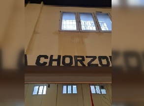 Sala gimnastyczna przy przy ul. Mazurskiej wymaga remontu, ale teraz nie ma na to funduszy