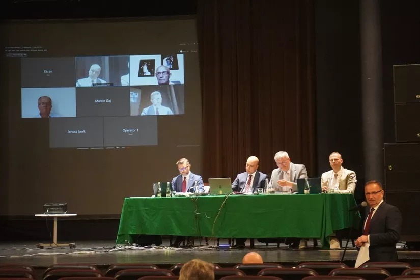 Absolutorium oraz wotum zaufania dla Prezydenta Waldemara Sochy