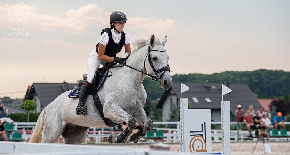 Monika Materlik z rudzkiego klubu jeździeckiego wicemistrzynią Polski!