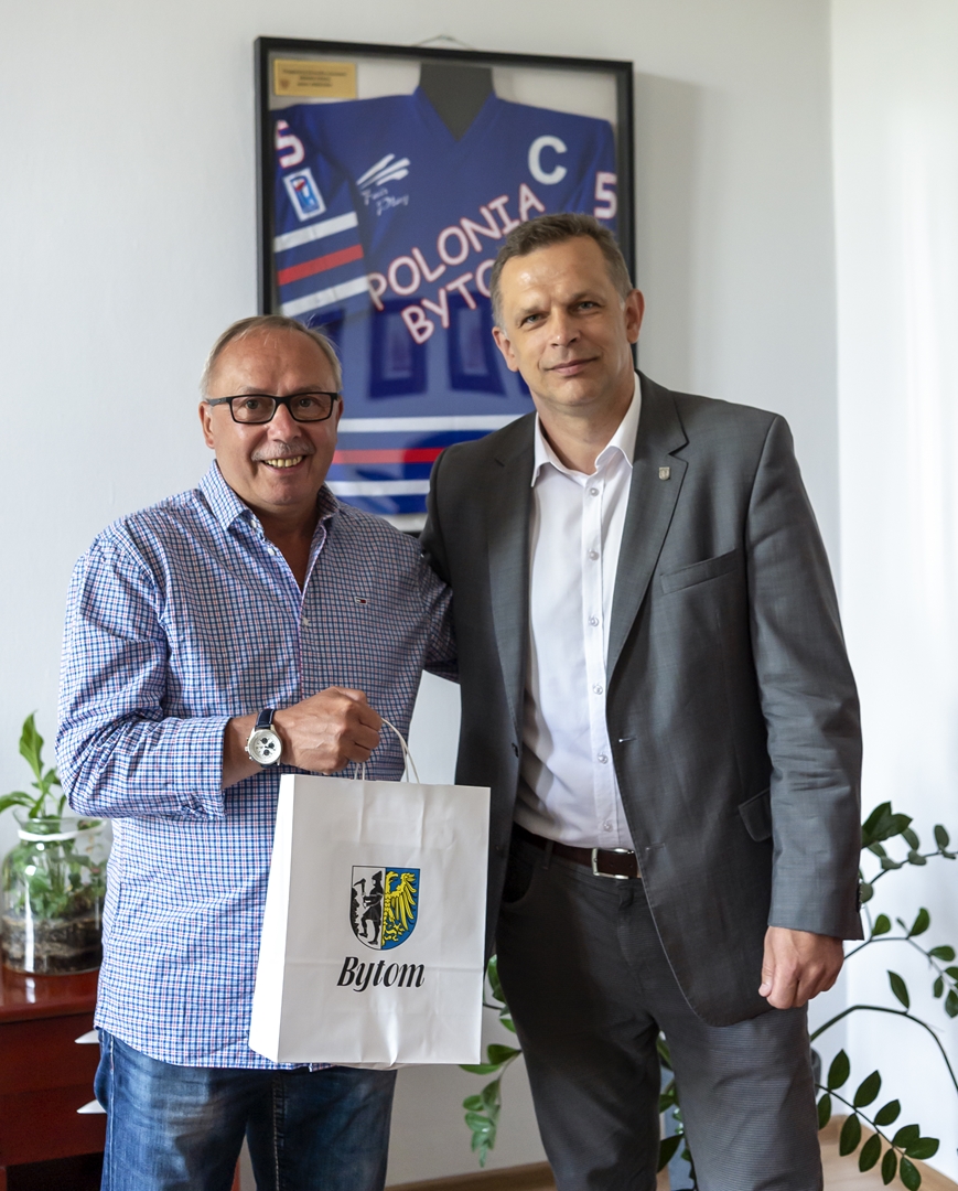 Były znakomity hokeista Polonii zwiedził Lodowisko im. Braci Nikodemowiczów