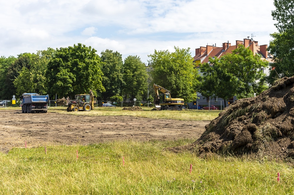 Rozpoczęła się budowa rolkowiska