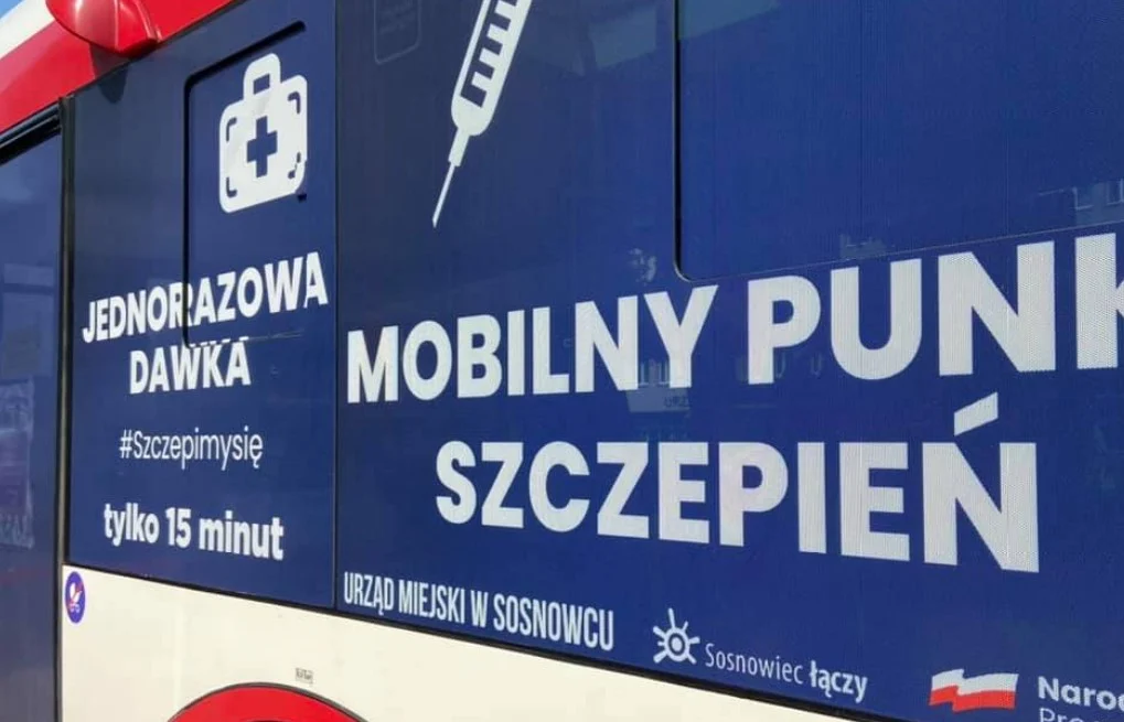 SZCZEPanek ruszył w miasto. W mobilnym punkcie szczepień można spisać się w NSP
