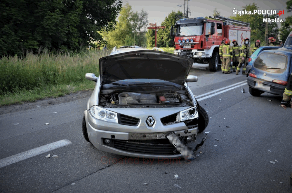 Wypadek samochodowy na mikołowskiej Wygodzie - sprawcą 83-latek
