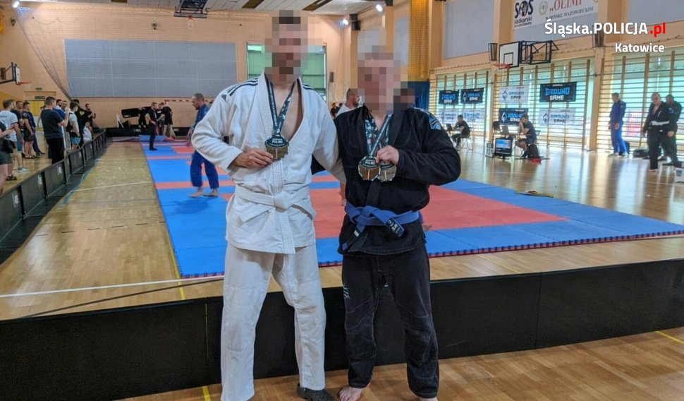 Stanęli na podium Mistrzostw Polski Służb Mundurowych w Brazylijskim Ju Jitsu