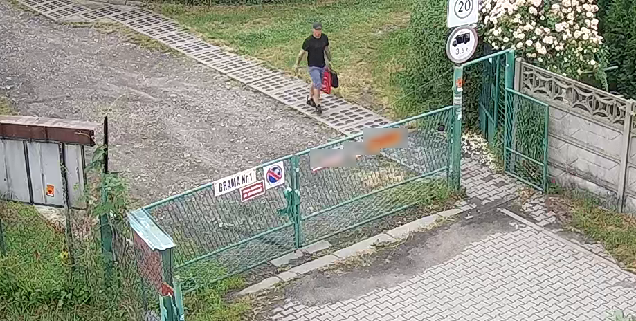 Ten mężczyzna jest podejrzany o włamanie do samochodu i kradzież dwóch laptopów