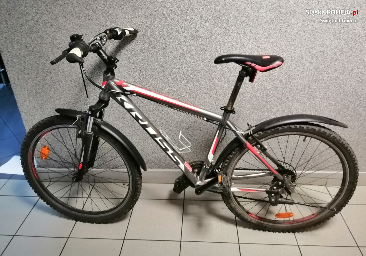 Świętochłowiccy policjanci szukają właścicieli rowerów