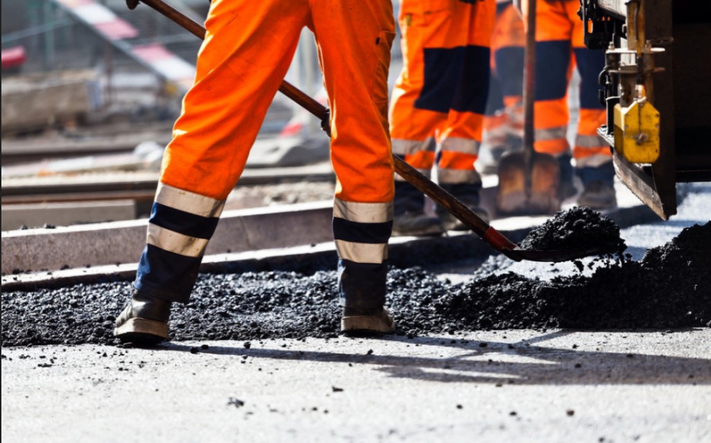 Znów zmiany w ruchu drogowym w okolicy Hajduckiej. Rusza przebudowa torowiska