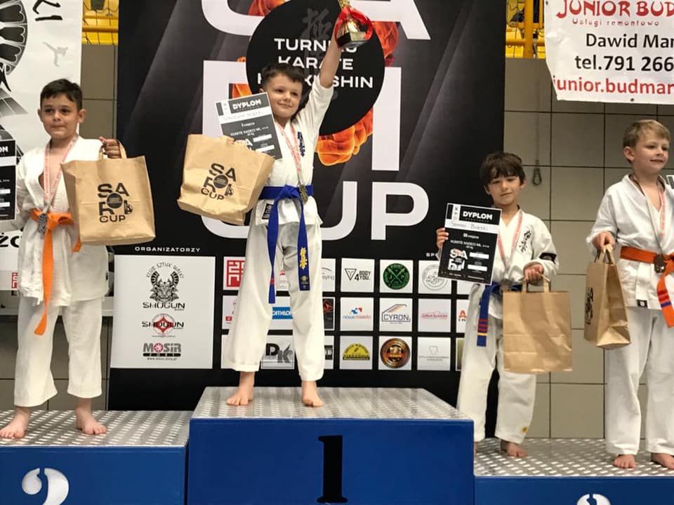 Sukces zawodowy Dąbrowskiego Klubu Karate