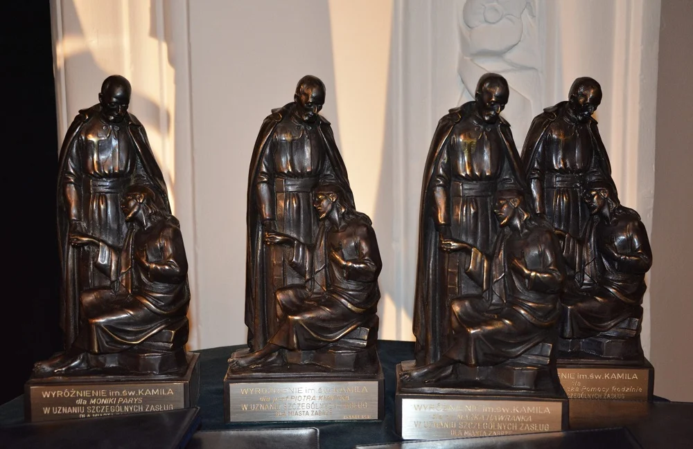 Wręczono wyróżnienia im. św. Kamila. Poznaj tegorocznych laureatów