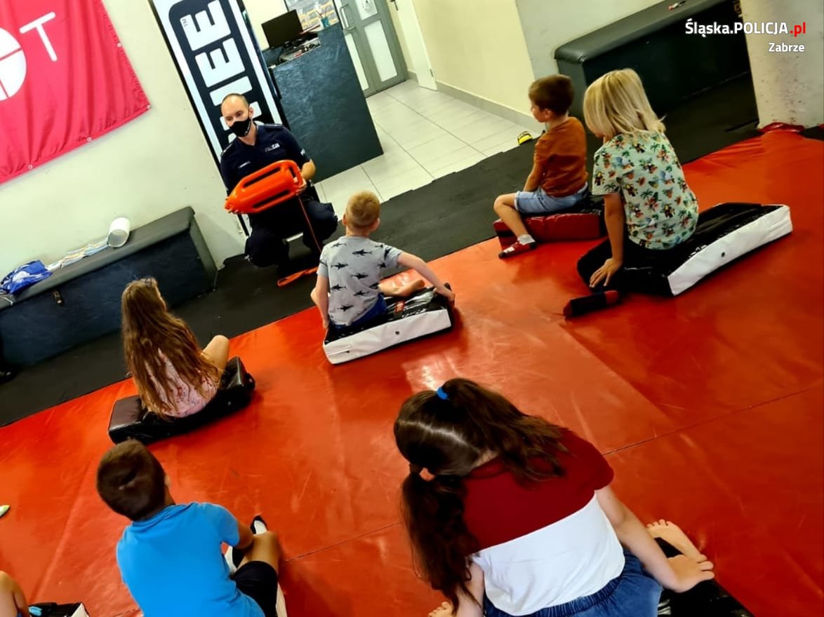 Kolejne spotkania profilaktyczne w ramach akcji "Bezpieczne Wakacje"