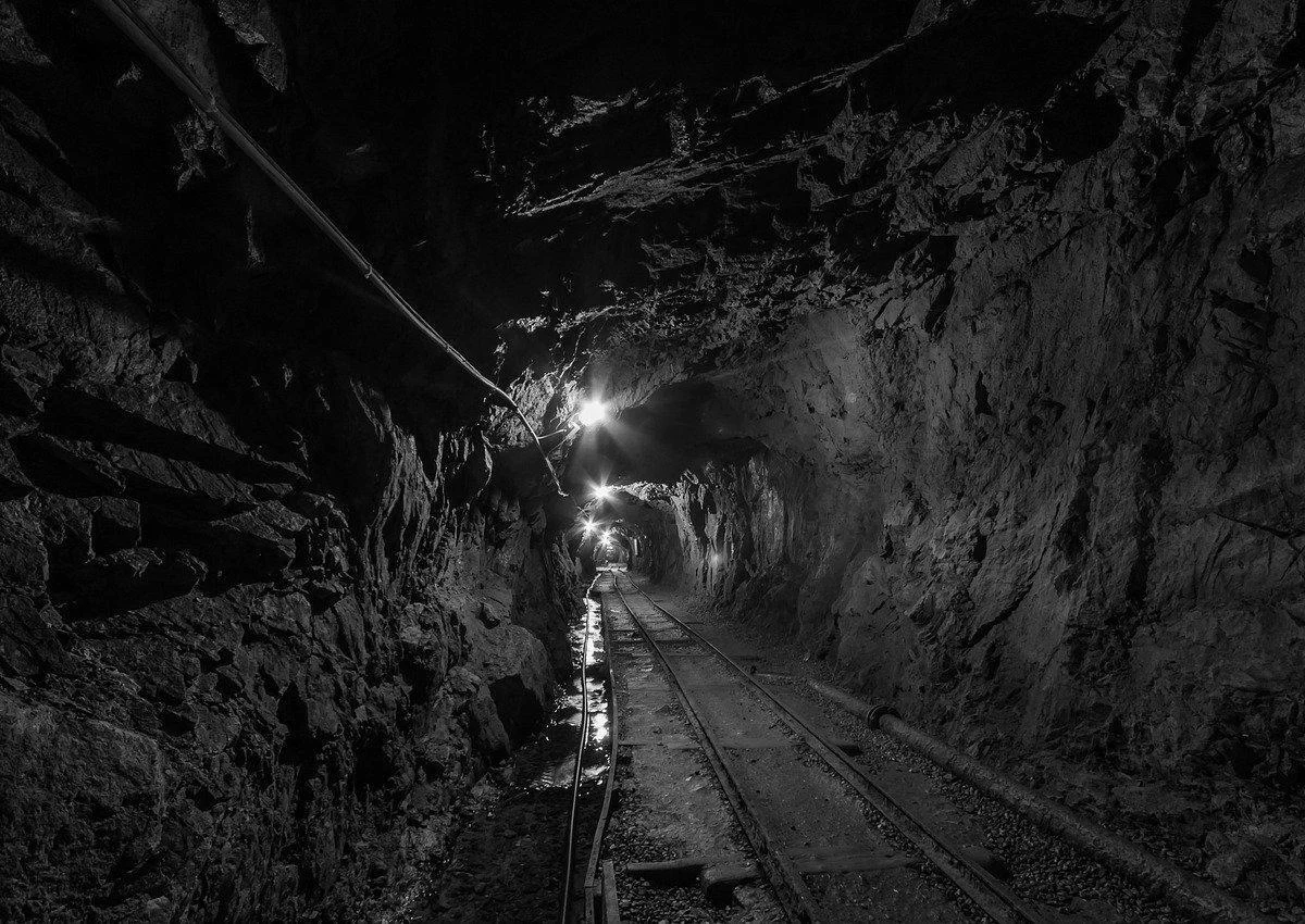 Śmiertelny wypadek w KWK Staszic-Wujek w Katowicach. Górnika przysypały skały