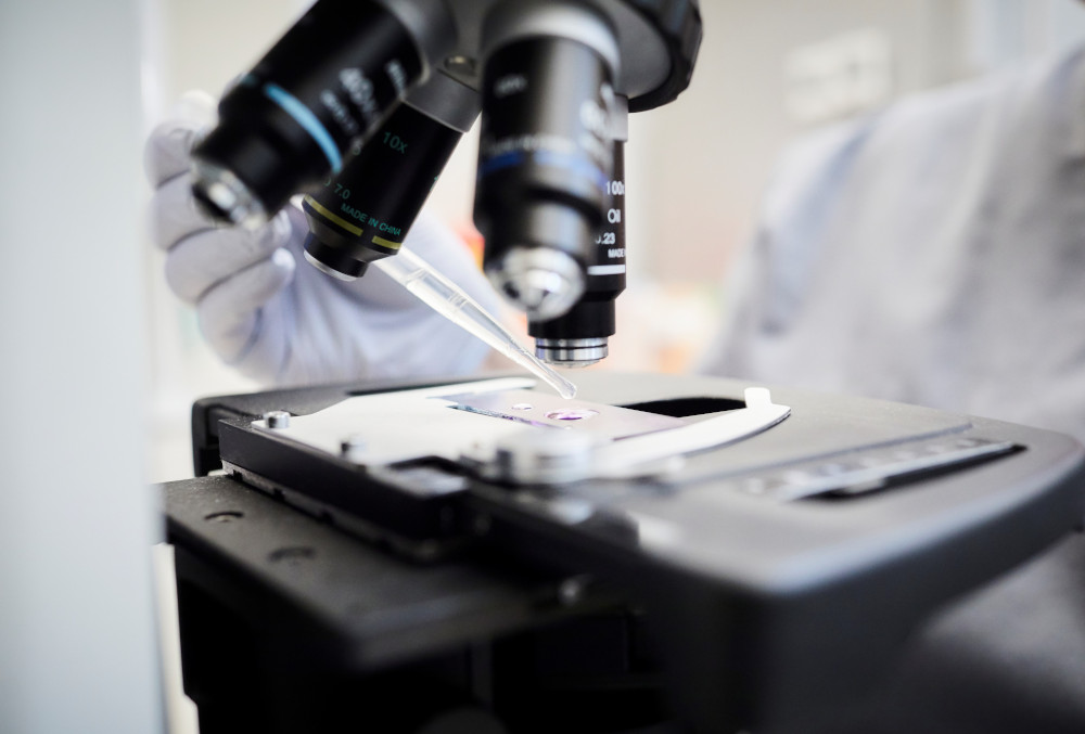 Klinika leczenia niepłodności pomaga zbadać płodność mężczyzn