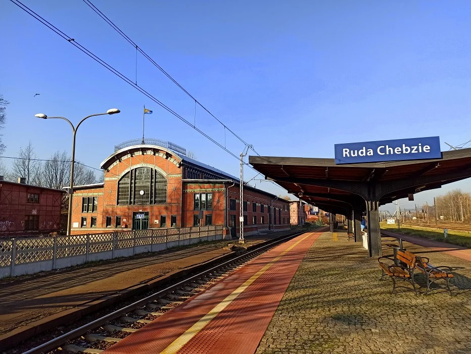 Chebzie: Przejazd kolejowy przy Zabrzańskiej w fatalnym stanie. Mieszkańcy chcą remontu
