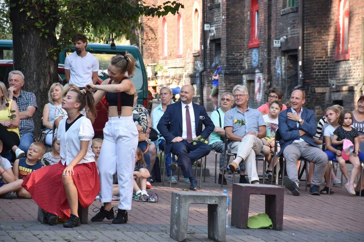 Widowisko plenerowe Różowisko, czyli śląskie kwiotki 5