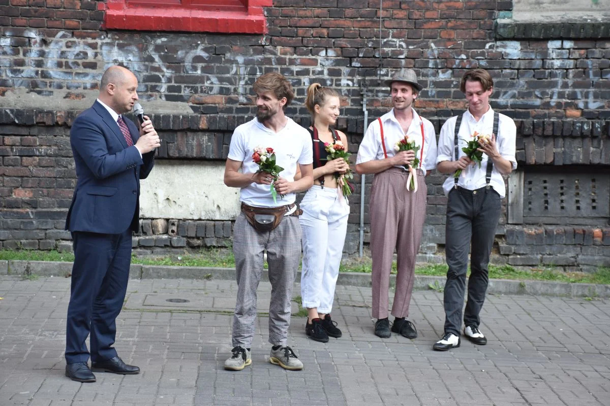 Widowisko plenerowe Różowisko, czyli śląskie kwiotki 13