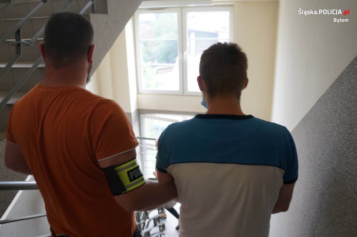 Sprawca napadów na sklepy w Piekarach  Śląskich i Bytomiu zatrzymany