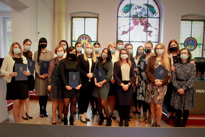 Dziewiętnastu mianowanych nauczycieli