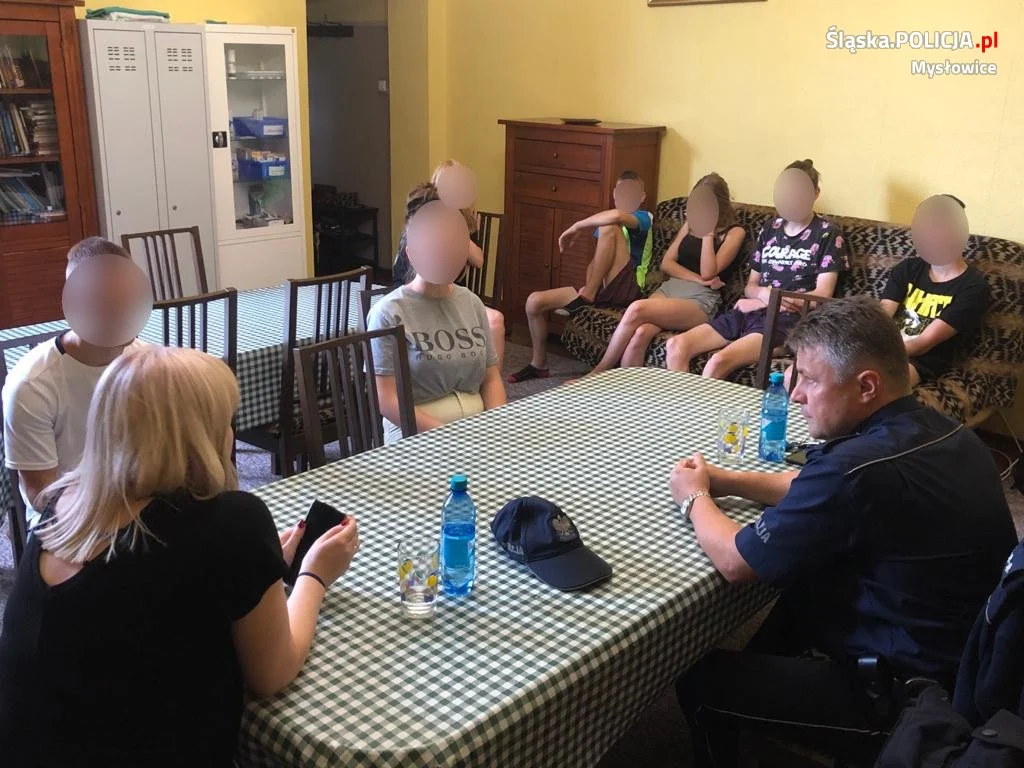 Policjanci z wizytą u podopiecznych Domu Dziecka
