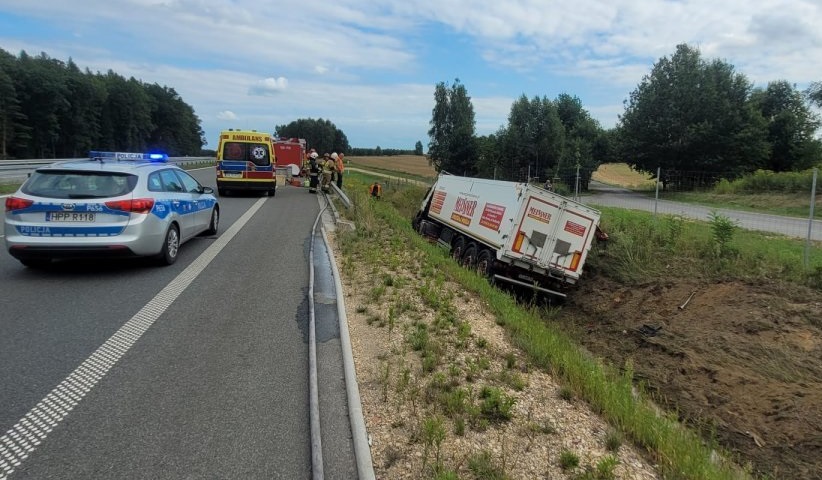 Wypadek na DW 935. Jedna osoba poszkodowana