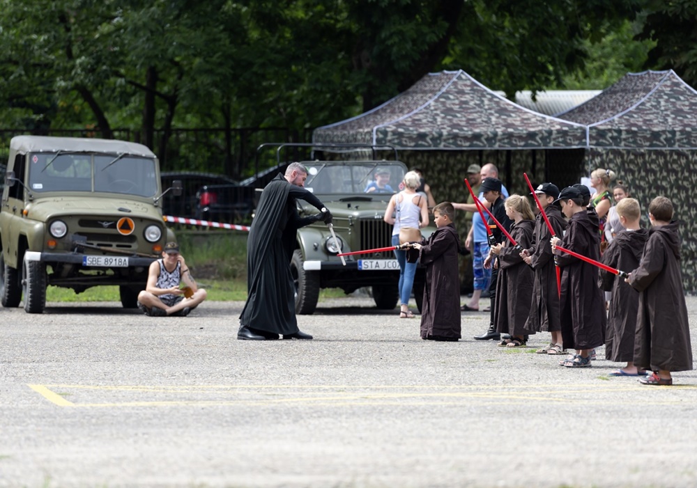 "Gwiezdne wojny" i PRL w miechowickim schronie