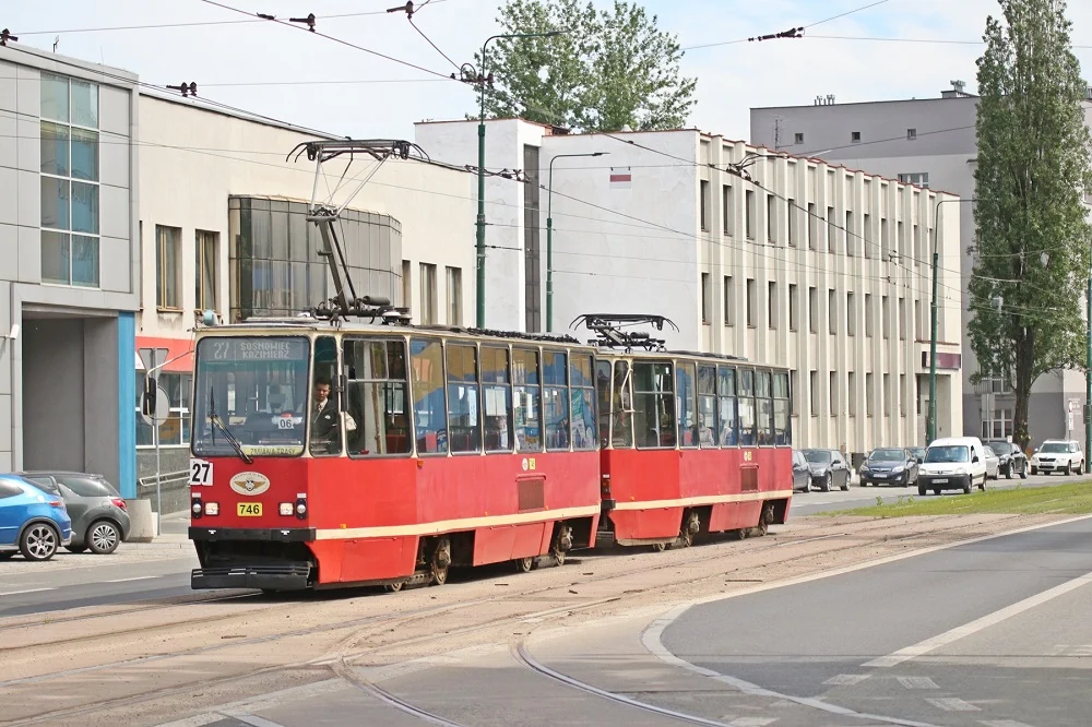 Nocny autobus na życzenie. Podsumowanie miesiąca funkcjonowania