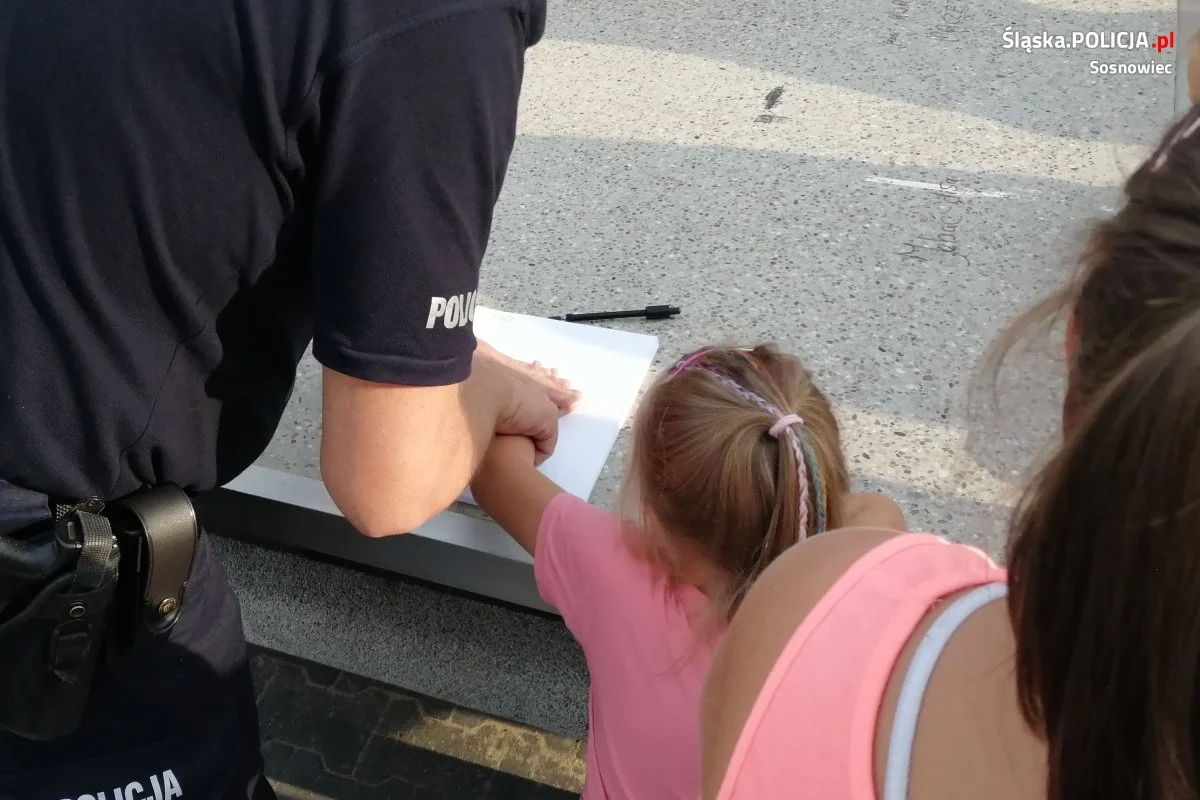 Dzielnicowi z sosnowca uczyli dzieci o bezpieczeństwie