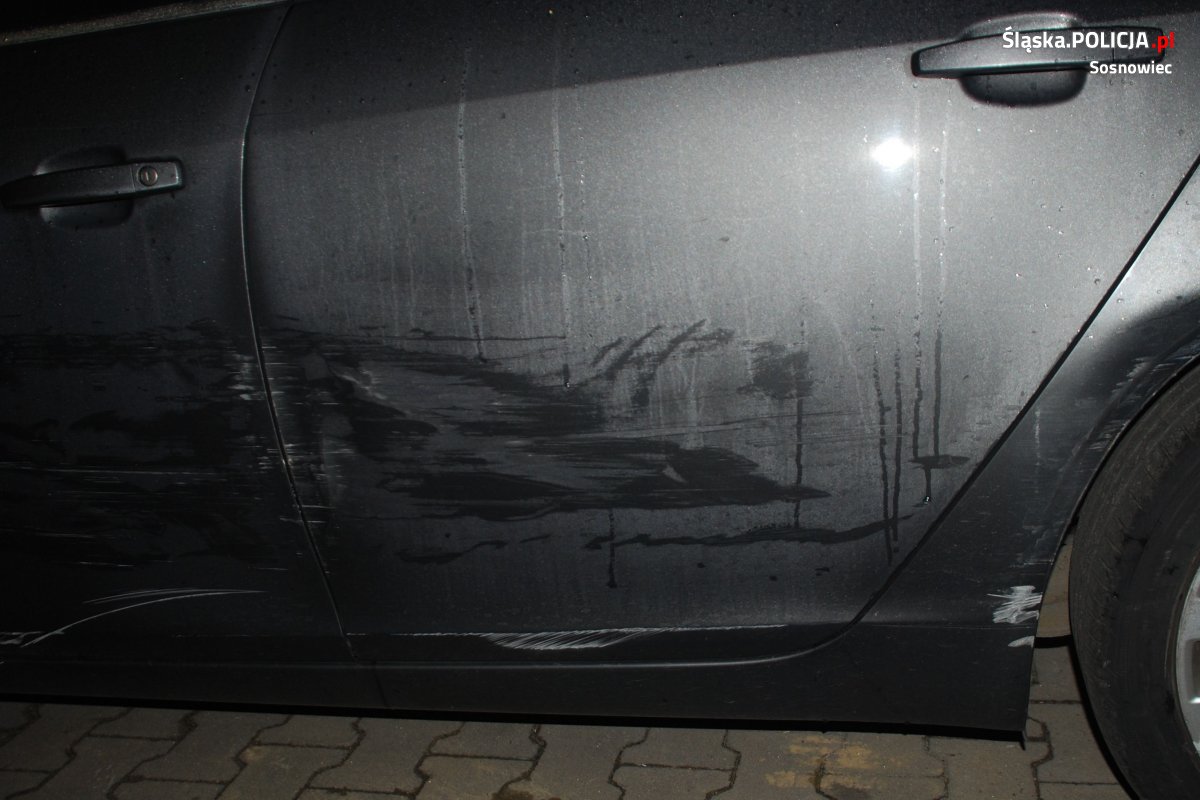 Taranował samochody osobowe, a później wbił się w auto dostawcze