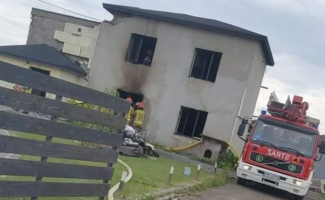 Zbiórka na rzecz pogorzelców z Bujakowa. Pomóc poszkodowanej rodzinie może każdy