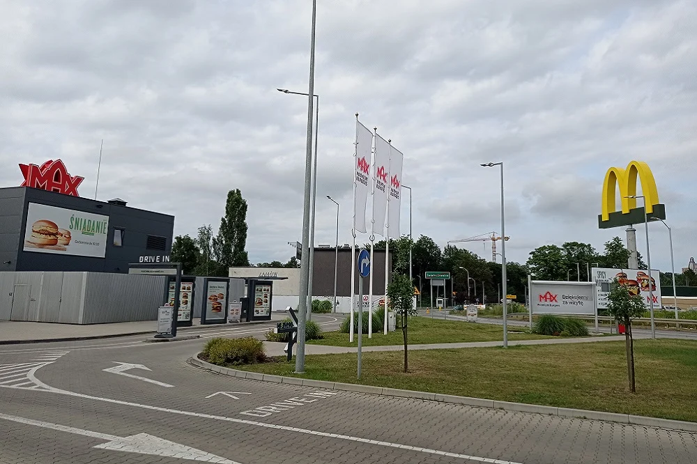 Budowa kolejnej restauracji McDonald’s dobiega końca. Lokal mieści się obok MAX Burgers